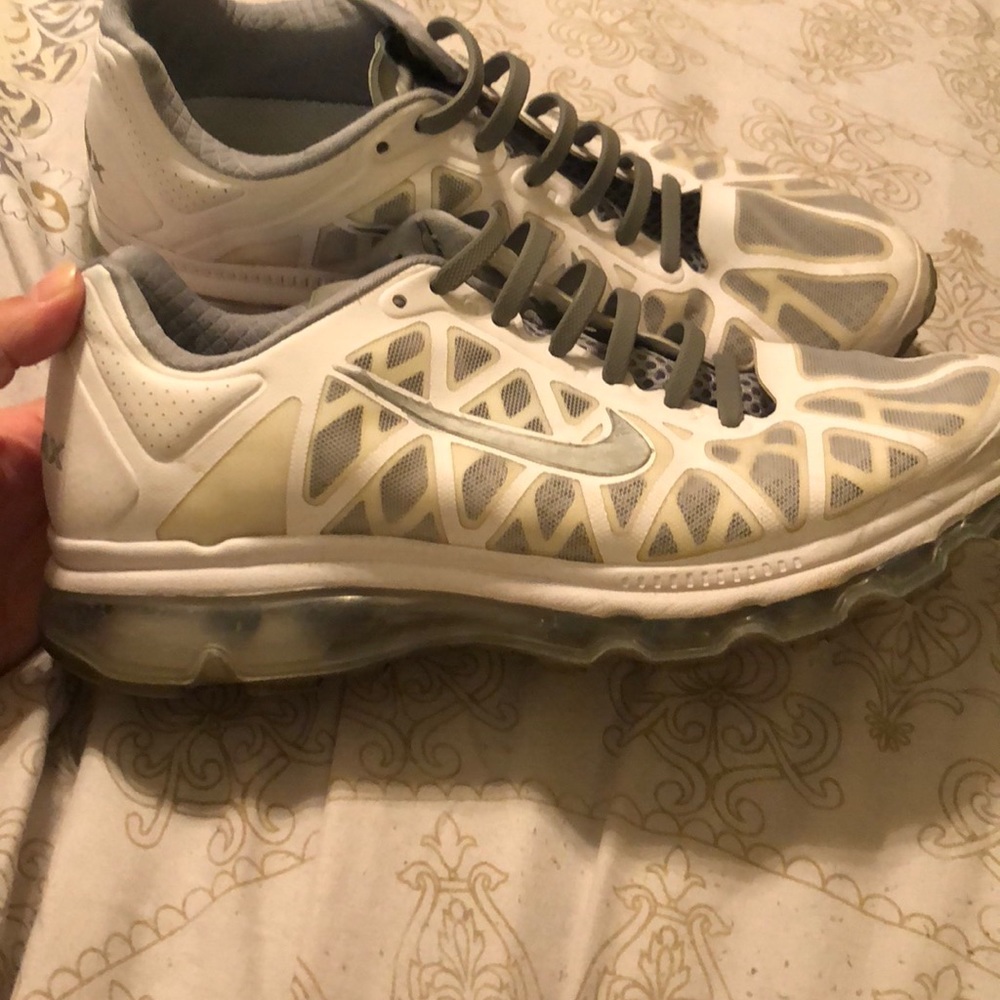 White/Silver Men’s Nike Air Max ⚪️